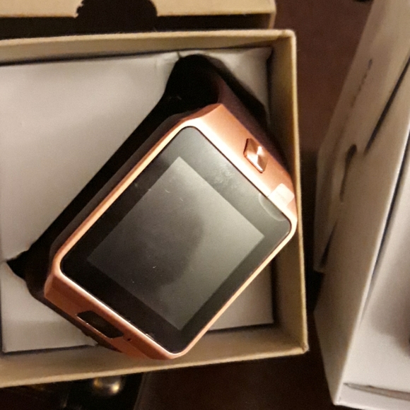 Smart watches - Picture 2 of 4